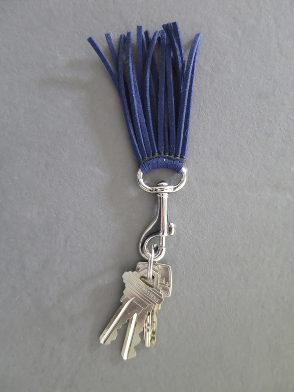Ystävä Short Tassel Key Chain - Navy Ystävä Short Tassel Key Chain - Navy