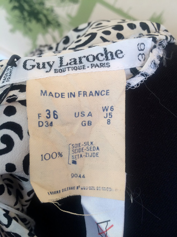 Guy Laroche Vintage Silk 80's Dress black and white pattern size small- medium Guy Laroche Vintage Silk 80's Dress black and white pattern size small- medium