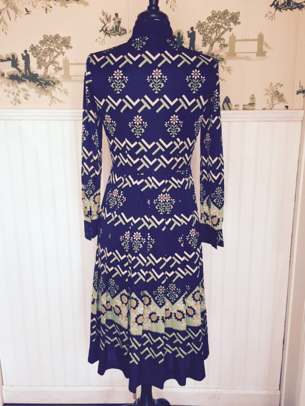 Japanese Jonathan Logan 70's dress in size small Japanese Jonathan Logan 70's dress in size small