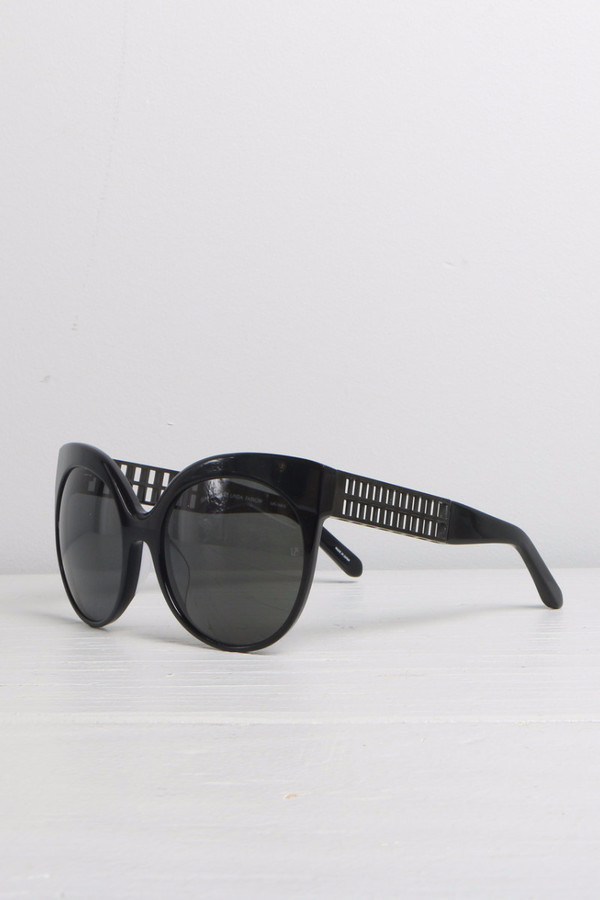 Linda Farrow Cat-Eye Cage Detail Sunglasses Linda Farrow Cat-Eye Cage Detail Sunglasses