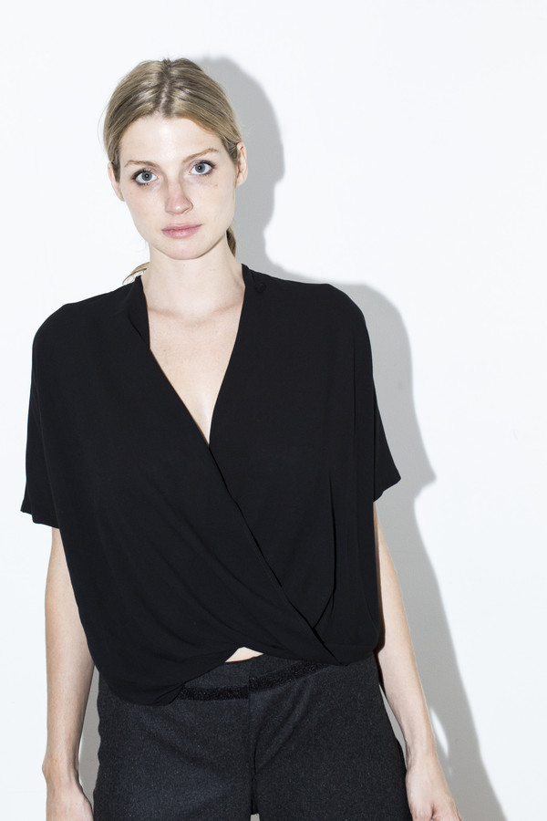 Assembly New York Black Rayon Twist Top Assembly New York Black Rayon Twist Top