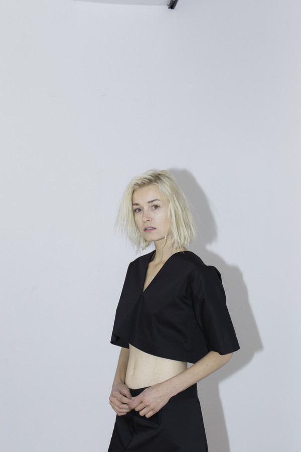 Index Black Cropped Vneck Index Black Cropped Vneck