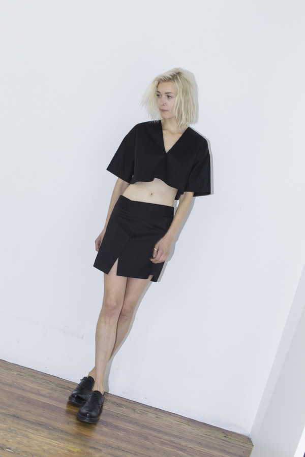 Index Black Cropped Vneck Index Black Cropped Vneck