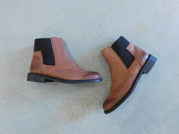 Yerse Leather Chelsea Boots Yerse Leather Chelsea Boots