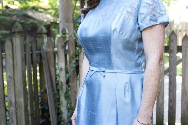 White Elephant Vintage Shimmering Blue Cocktail Dress White Elephant Vintage Shimmering Blue Cocktail Dress