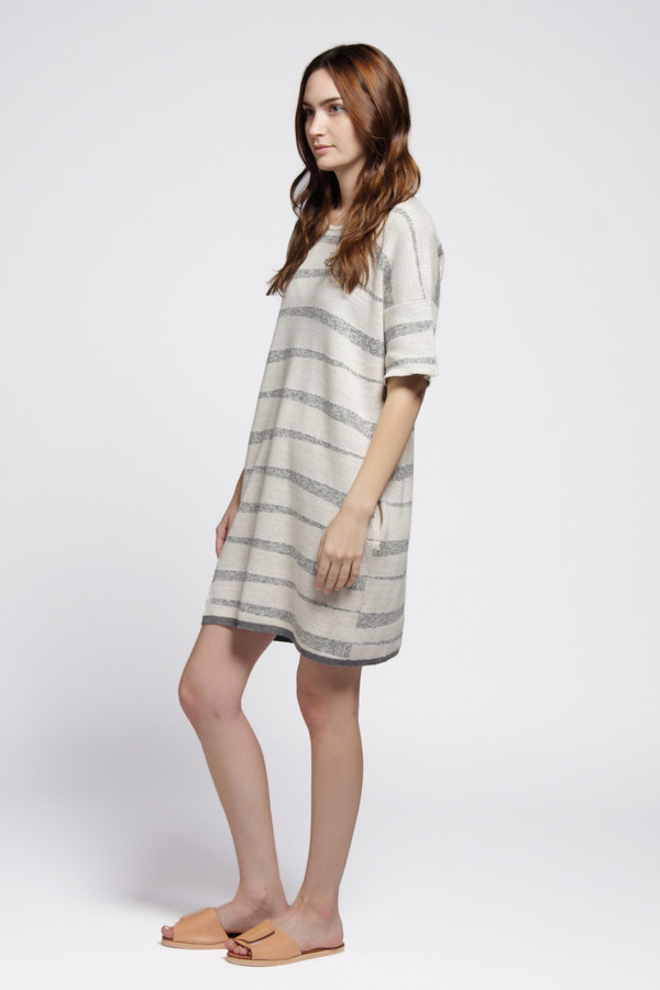 Static Dress Static Dress