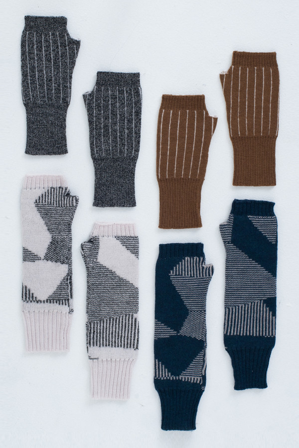 Micaela Greg Speckle Grey Spectrum Fingerless Gloves Micaela Greg Speckle Grey Spectrum Fingerless Gloves