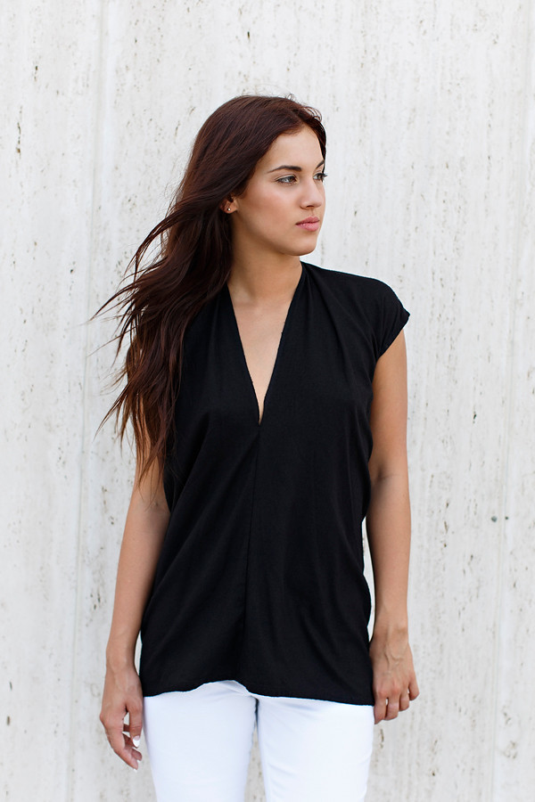 GRATITUDE COLLECTION Black Everyday Top, Silk GRATITUDE COLLECTION Black Everyday Top, Silk