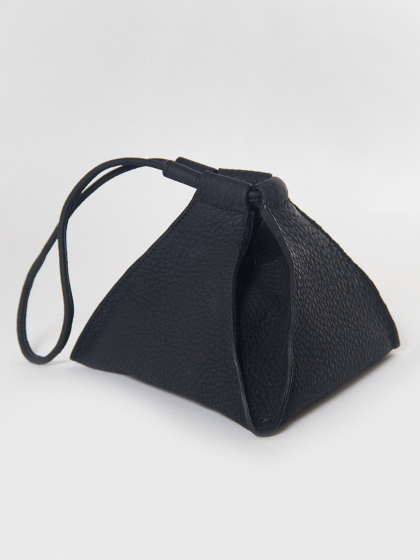 AANDD Pyramid Pouch Black AANDD Pyramid Pouch Black