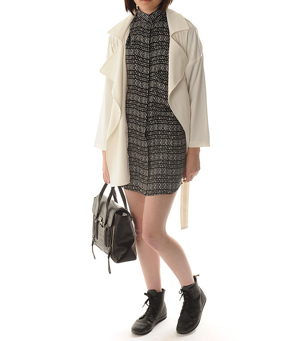 Shakuhachi China White Overcoat Shakuhachi China White Overcoat