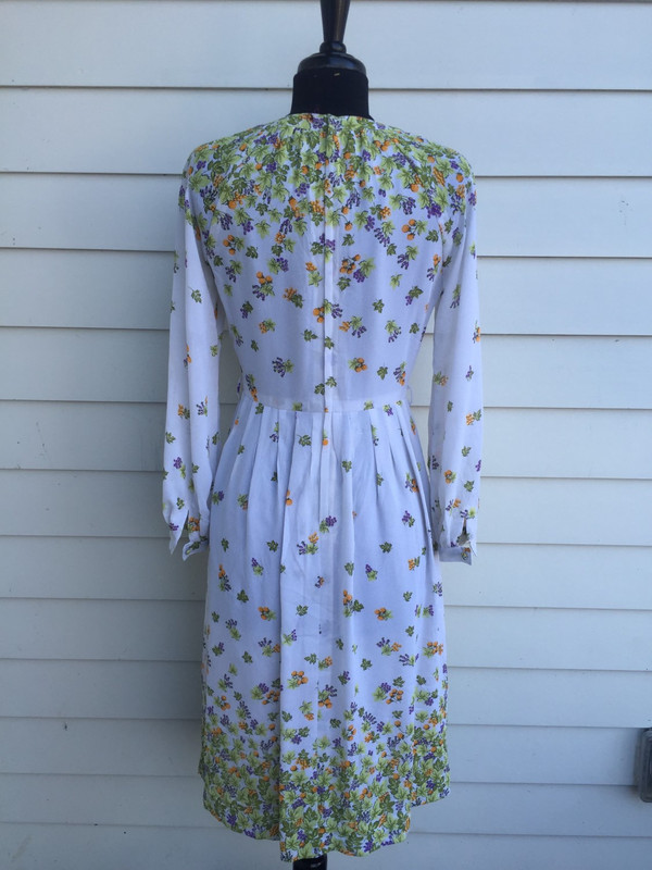 Floral 80's pretty Japanese mid length dress Floral 80's pretty Japanese mid length dress