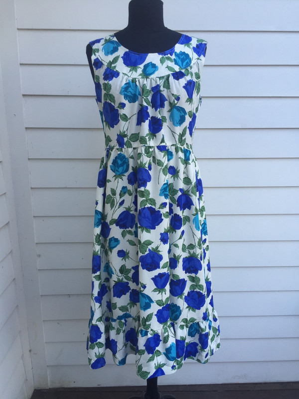 Floral 80's sleevless flower girl dress size medium ftom Japan Floral 80's sleevless flower girl dress size medium ftom Japan