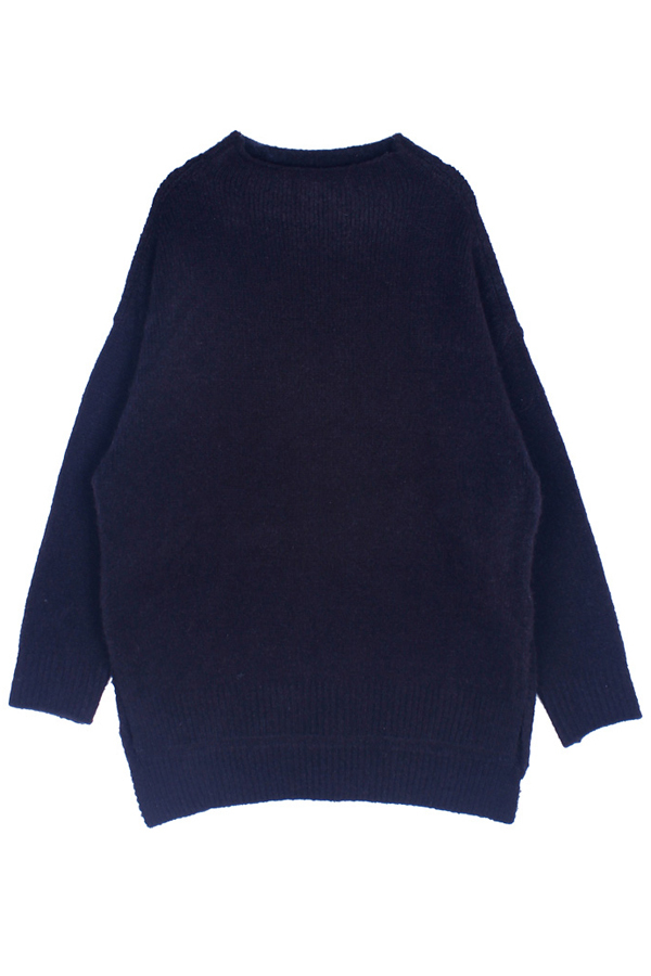 AMONG by ROCKET X LUNCH Round Oversized Knit- Black AMONG by ROCKET X LUNCH Round Oversized Knit- Black