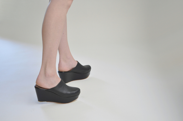 The Palatines Lacuna Clog The Palatines Lacuna Clog