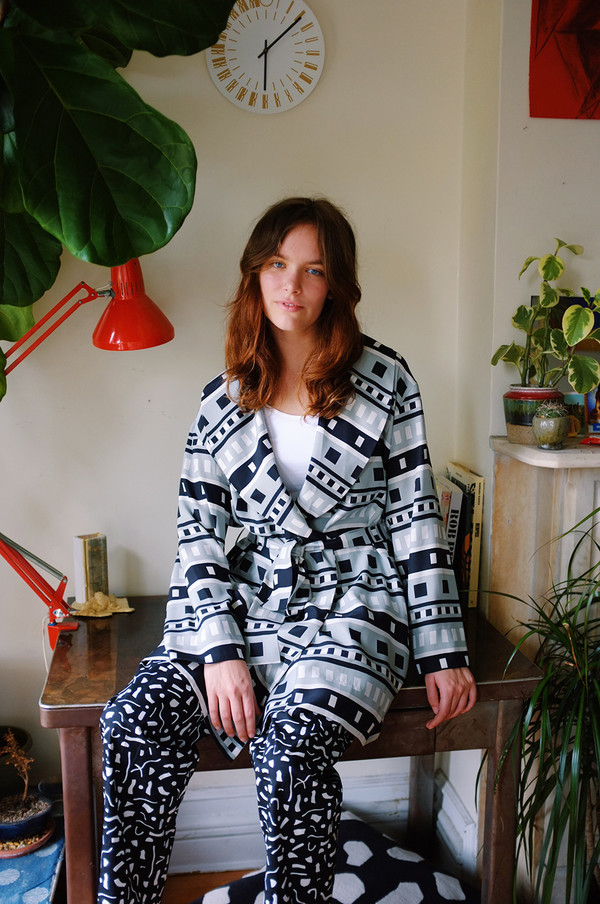 Dusen Dusen Silk Robe Dusen Dusen Silk Robe