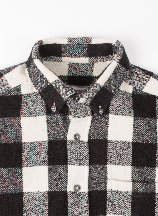 Men's AMI Alexandre Mattiusi Button Down Gingham Noir/Ecru Men's AMI Alexandre Mattiusi Button Down Gingham Noir/Ecru