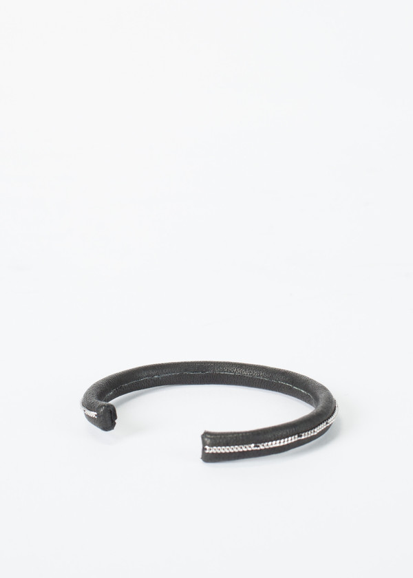 5 Octobre Tomi Cuff 5 Octobre Tomi Cuff