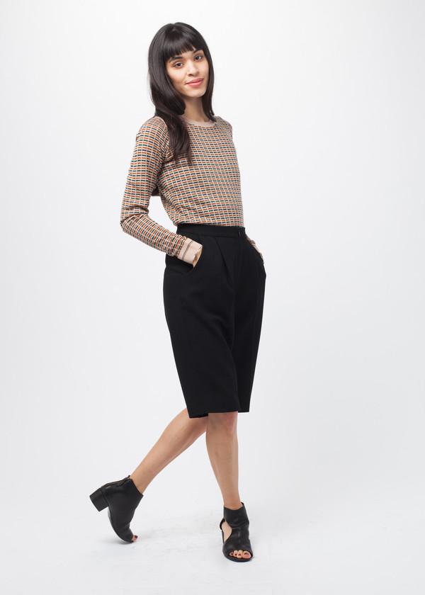 Amelia Toro Wool Crepe Bermuda Short Amelia Toro Wool Crepe Bermuda Short