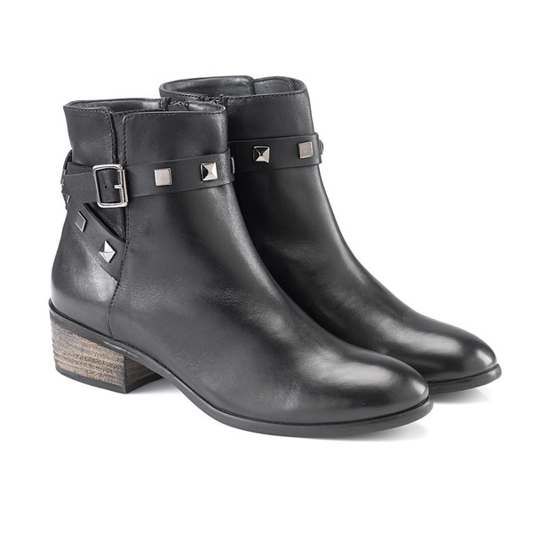 Artemisia Selene Black Leather Ankle Boots Artemisia Selene Black Leather Ankle Boots