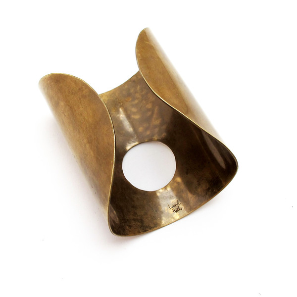 Passage cuff Passage cuff
