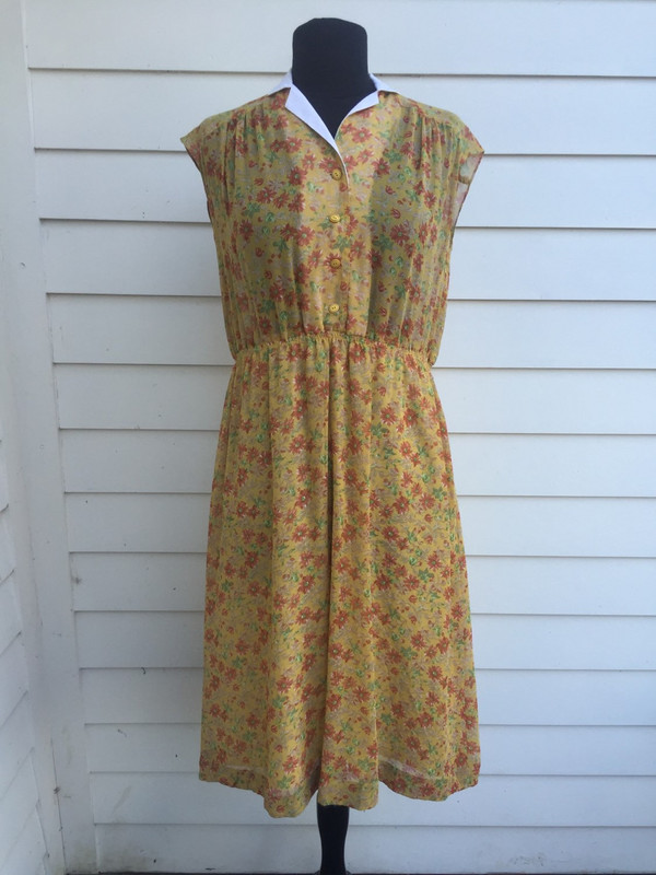 Japanese 70's floral sleevless summer dress size XL Japanese 70's floral sleevless summer dress size XL