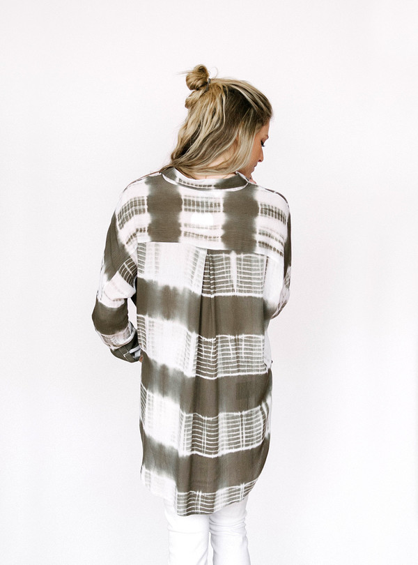 En Creme Natural Dye Pullover En Creme Natural Dye Pullover