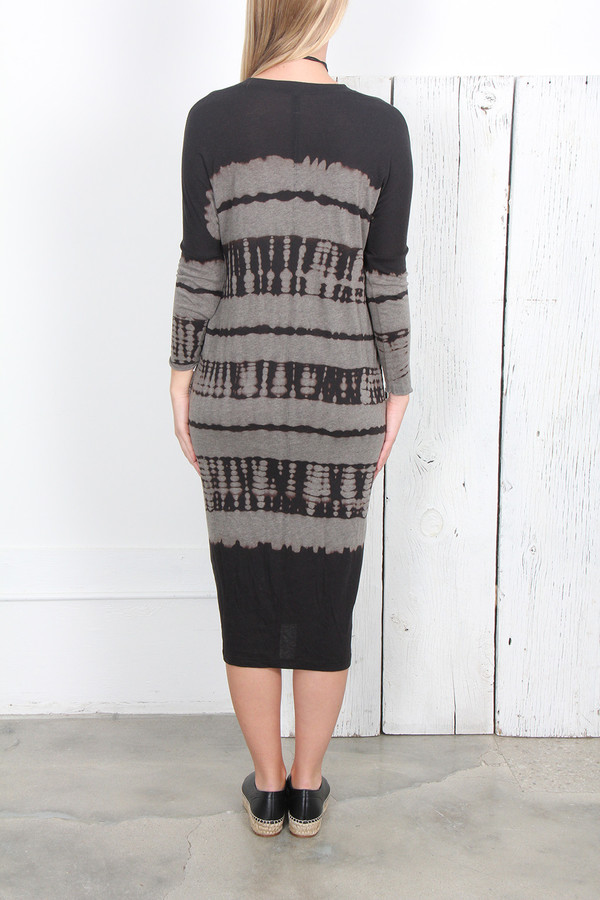 RAQUEL ALLEGRA BLACK TIE DYE JERSEY V-NECK DRESS RAQUEL ALLEGRA BLACK TIE DYE JERSEY V-NECK DRESS