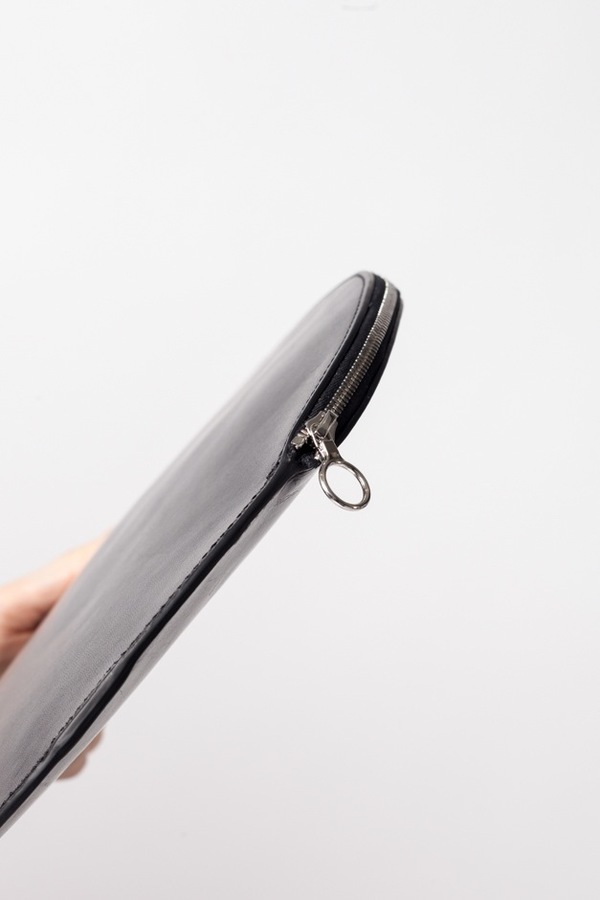 Kara Circle Clutch - black Kara Circle Clutch - black
