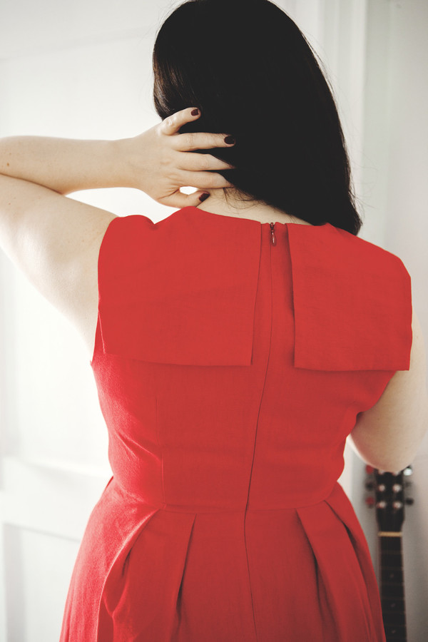 Birds of North America Chiffchaff Dress (Red) Birds of North America Chiffchaff Dress (Red)