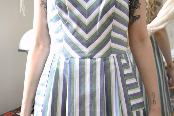 Birds of North America Minivet Dress (Blue/Green) Birds of North America Minivet Dress (Blue/Green)