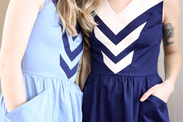 Birds of North America Parula Dress (Navy/Ivory) Birds of North America Parula Dress (Navy/Ivory)