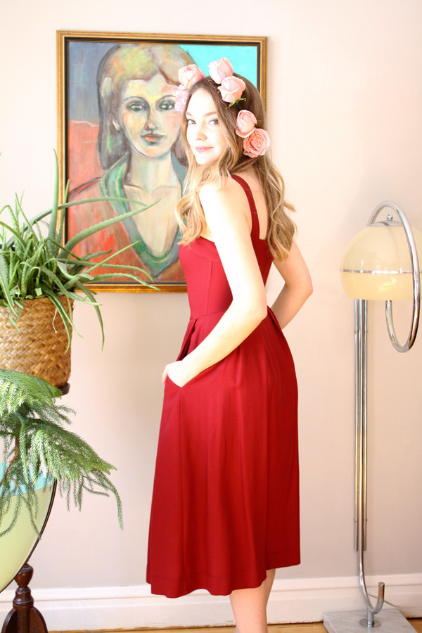 Birds of North America Passerine Dress (Burgundy) Birds of North America Passerine Dress (Burgundy)