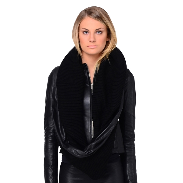 LAMARQUE PIPE-SCARF Leather Infinity Scarf LAMARQUE PIPE-SCARF Leather Infinity Scarf