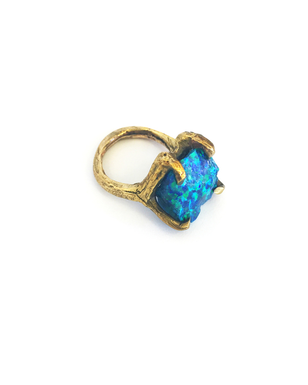 Unearthen Dirae Ring with Peacock Opa Unearthen Dirae Ring with Peacock Opa