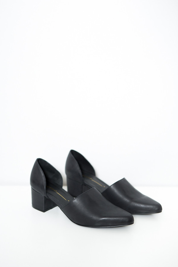Intentionally Blank Perf Shoe / Black Leather Intentionally Blank Perf Shoe / Black Leather