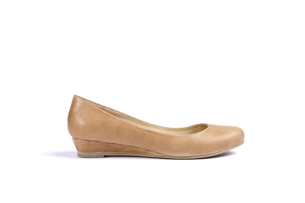Nisolo Mendez Flat Almond Nisolo Mendez Flat Almond
