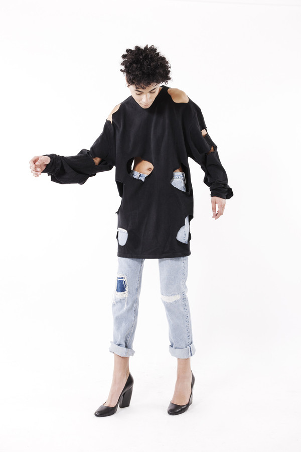 Ikumi Tattered Long Tee (Black) Ikumi Tattered Long Tee (Black)