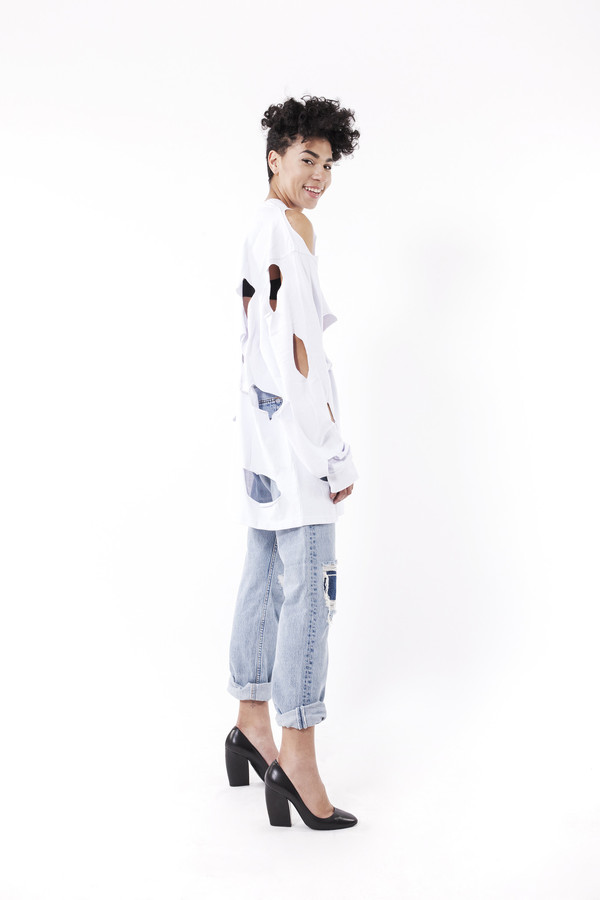 Ikumi Tattered Long Tee (White) Ikumi Tattered Long Tee (White)