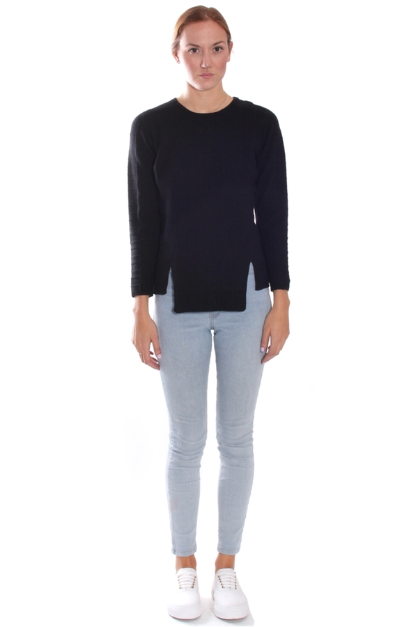 Nomia Split Hem Sweater Nomia Split Hem Sweater