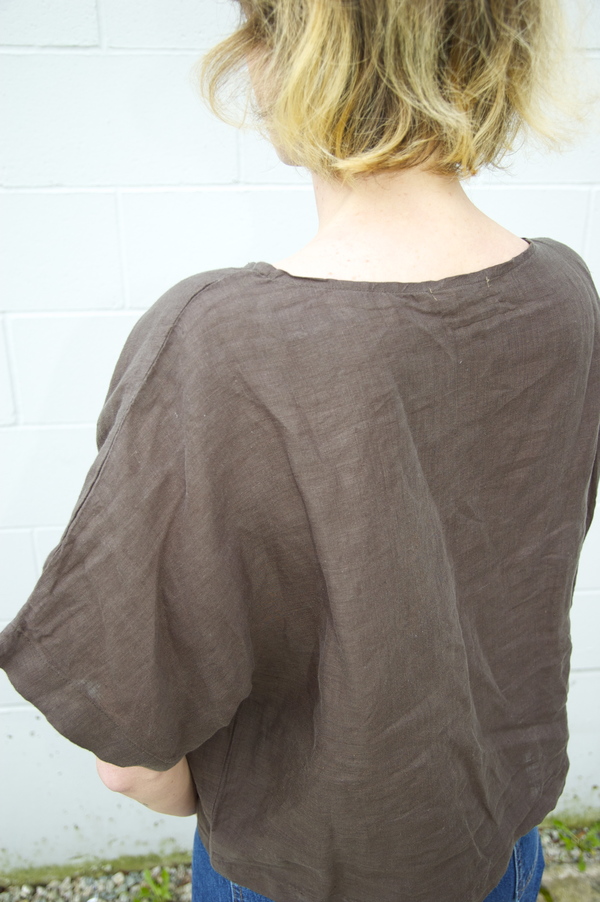 Black Crane Linen Square Top - charcoal Black Crane Linen Square Top - charcoal