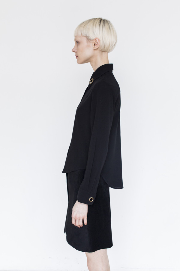 Assembly Crepe Butterfly Collar Top Assembly Crepe Butterfly Collar Top