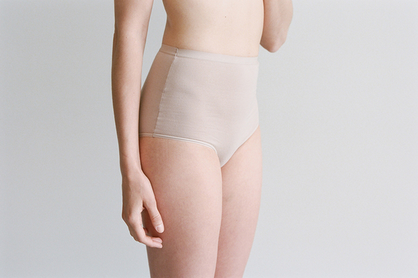 Baserange - Highwaisted Bell Pants Baserange - Highwaisted Bell Pants