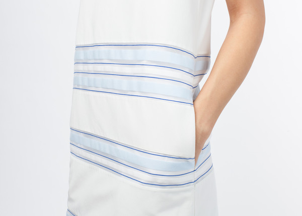 Sayaka Davis Striped Sleeveless Dress Sayaka Davis Striped Sleeveless Dress