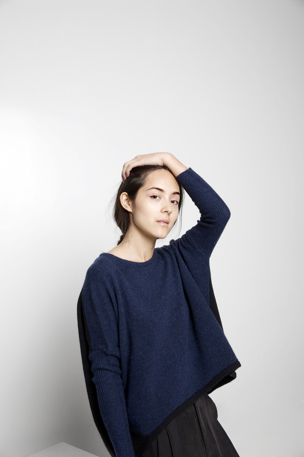 7115 by Szeki Cocoon Sweater FW15 - Navy/Black 7115 by Szeki Cocoon Sweater FW15 - Navy/Black