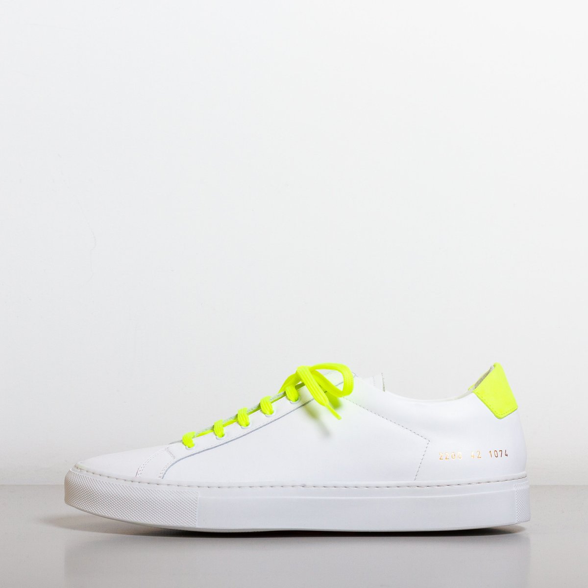 common projects retro low fluo