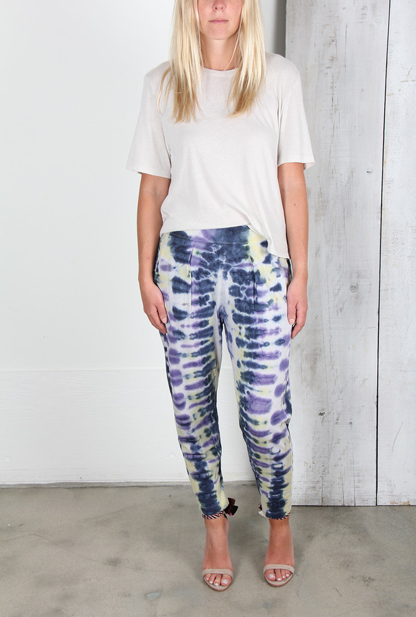 RAQUEL ALLEGRA EASY PANT IN VIOLET TIE DYE RAQUEL ALLEGRA EASY PANT IN VIOLET TIE DYE