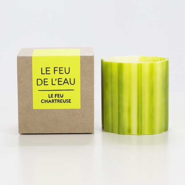 Le Feu de l'Eau cedar + frankincense candle Le Feu de l'Eau cedar + frankincense candle