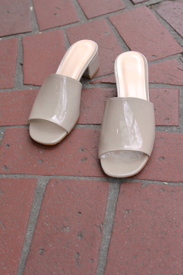 Maryam Nassir Zadeh Sophie Slide Maryam Nassir Zadeh Sophie Slide