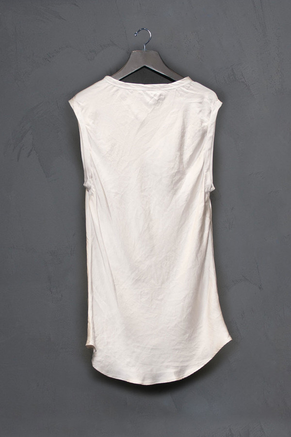KES Cover Stitch Sleeveless Blouse KES Cover Stitch Sleeveless Blouse