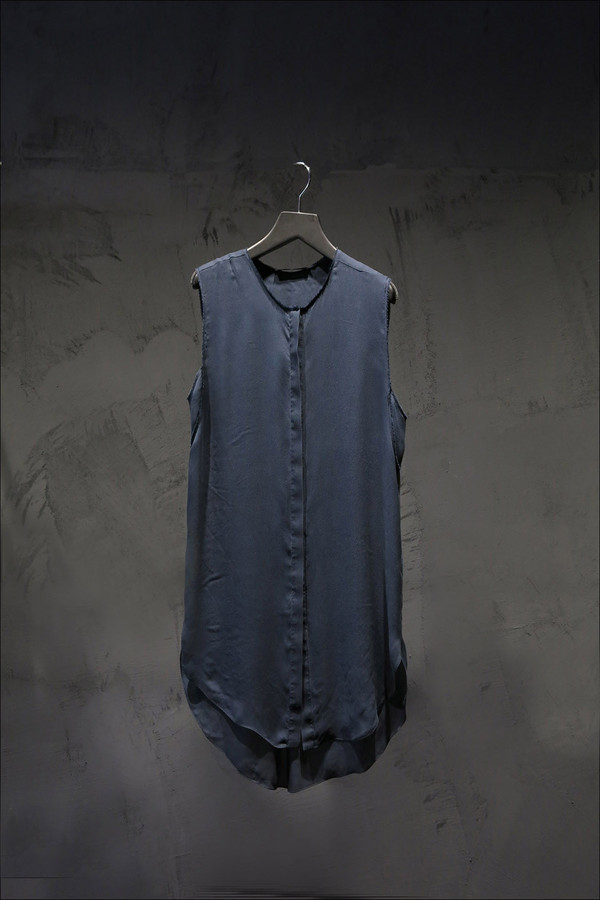KES Twill Sleeveless Button Up KES Twill Sleeveless Button Up